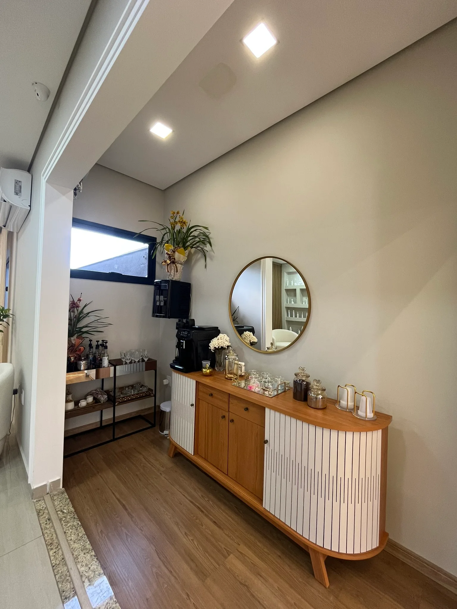 Interior do salão Cassia Bispo Beauty (imagem 3 de 19)